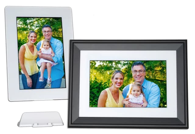 PhotoSpring Classic 10in Digital Frame