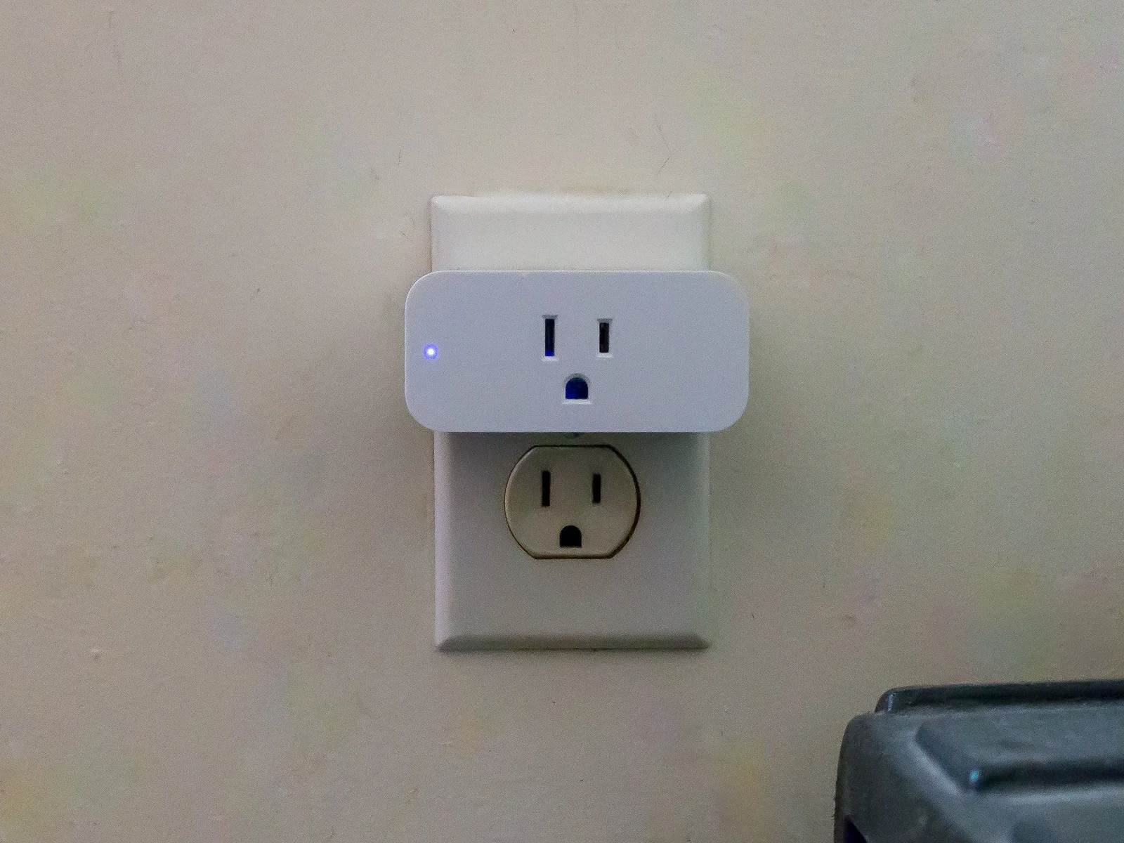 Amazon Smart Plug (Version 2) Review: Alexa-Only Simplicity